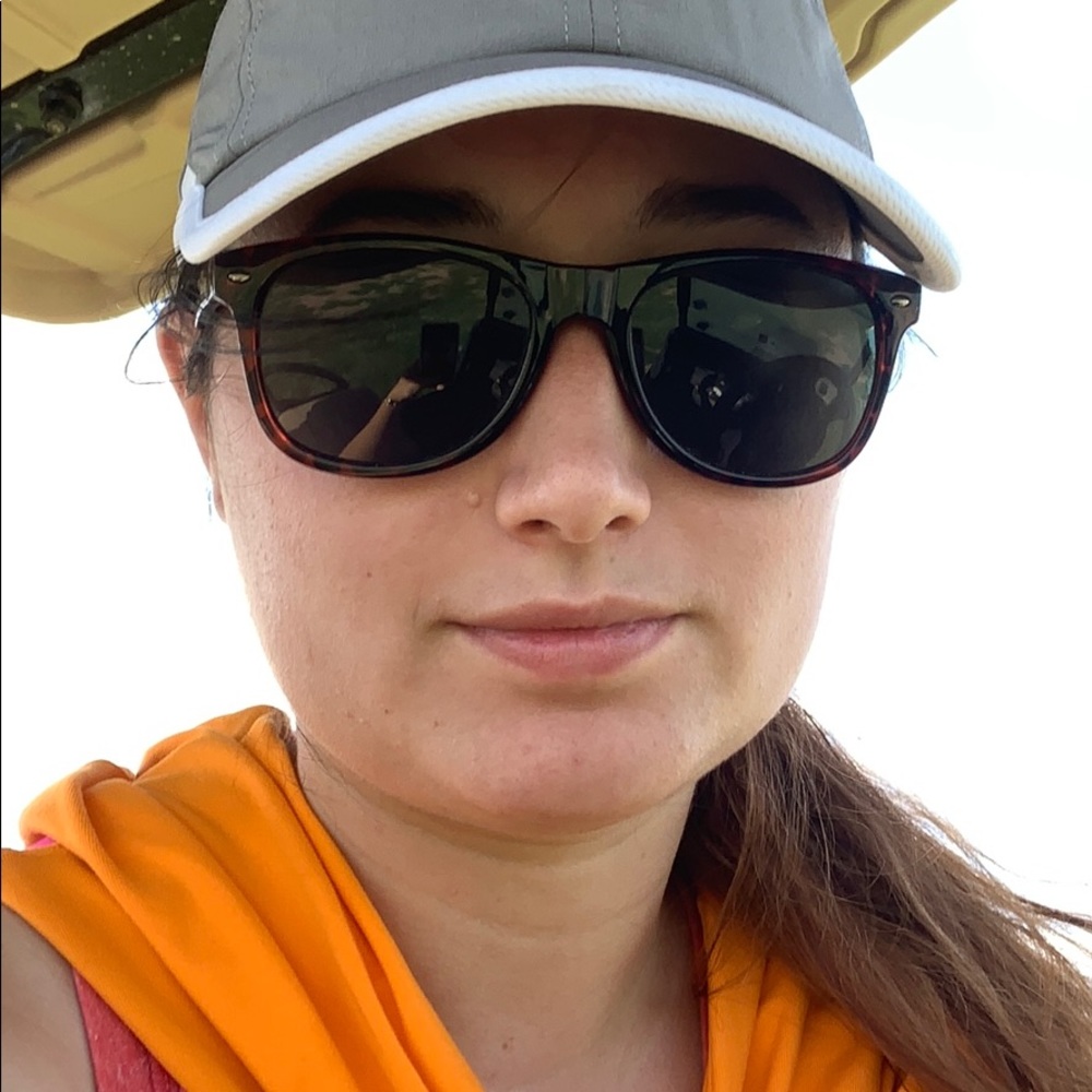 Meet your Posher, Carmen